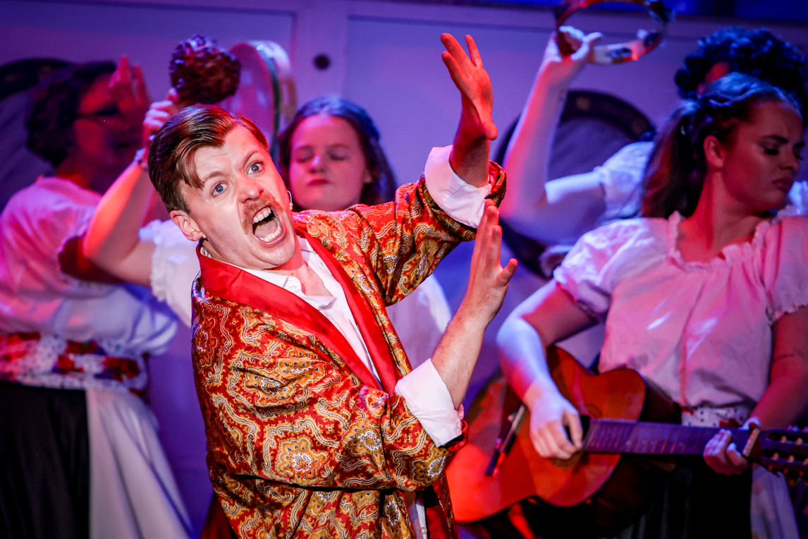 Anything Goes - Show photo